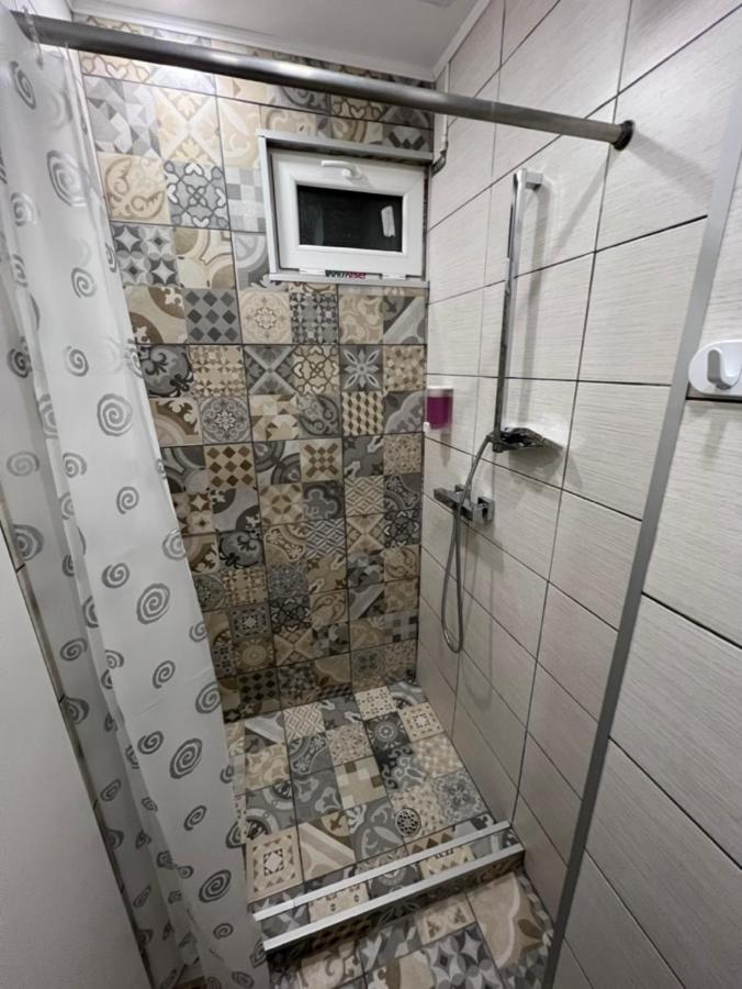 טורדה 1-Beadroom Apartment With Free Parking מראה חיצוני תמונה